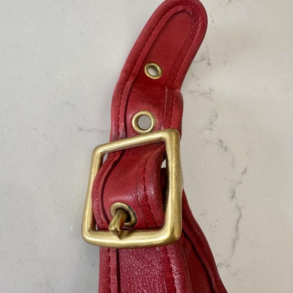 Red Vintage Coach Crossbody Bag - Picture 4 of 6